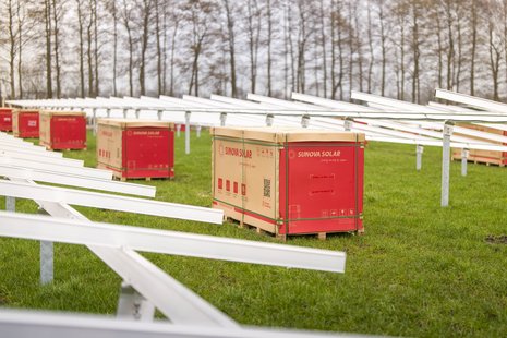 The construction took place at Solar Park Wanneperveen.